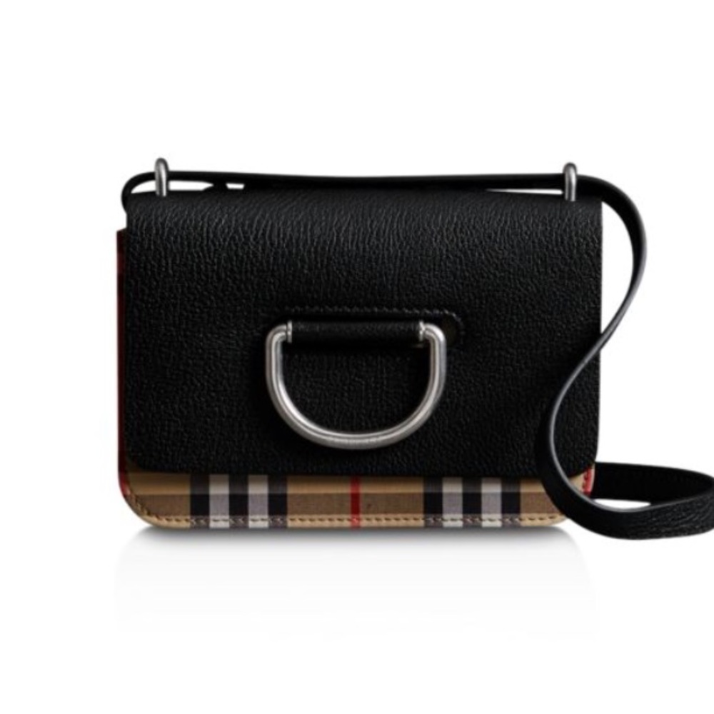 Burberry
Mini D-Ring Leather Crossbody